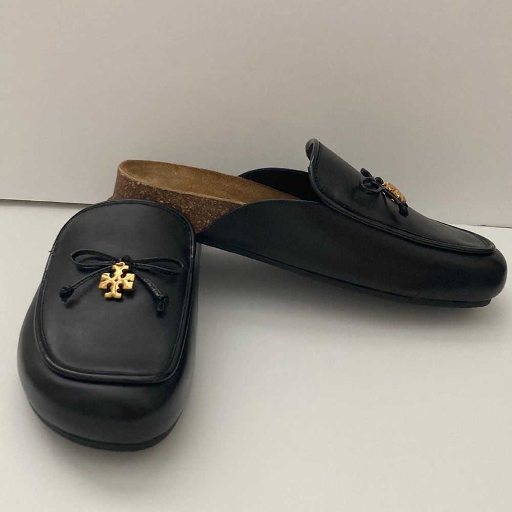 Tory Burch charm mule size 9 black with gold pendant. Never used